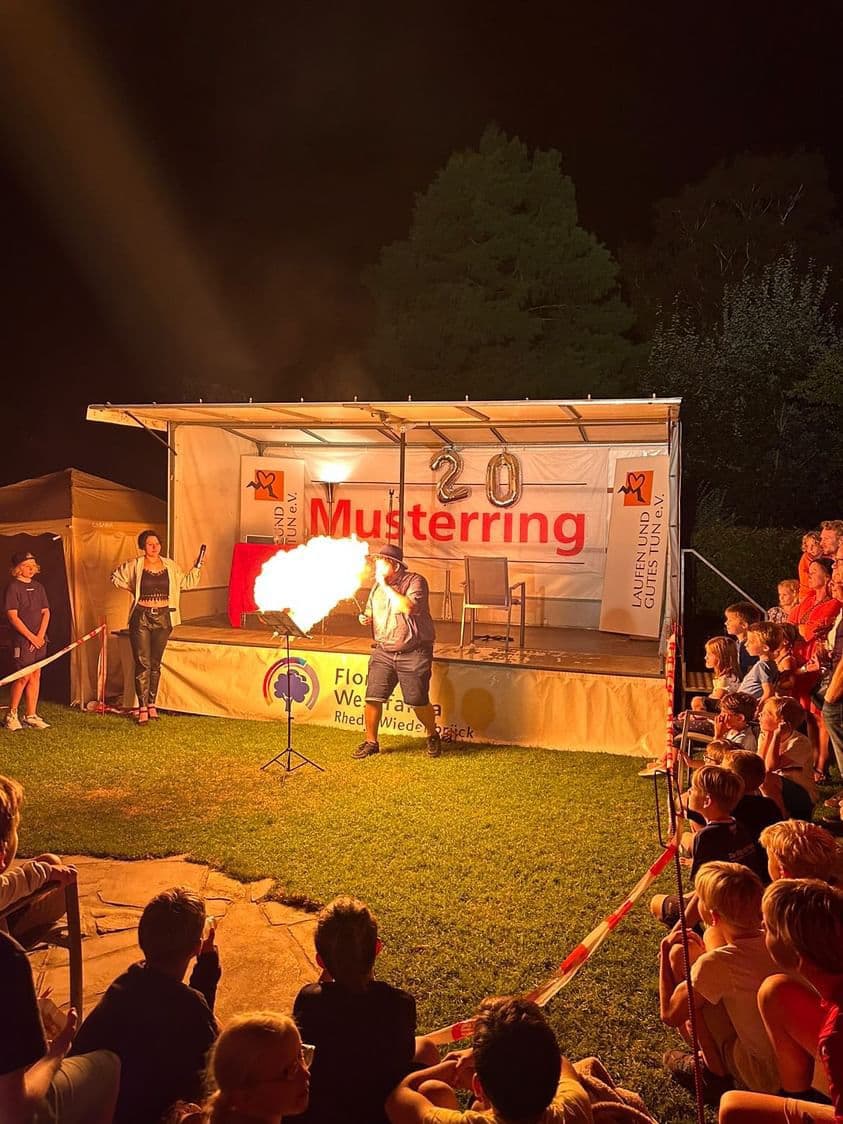 Galeriebild für Fire And Magic - Stand-Up Bühnenshow