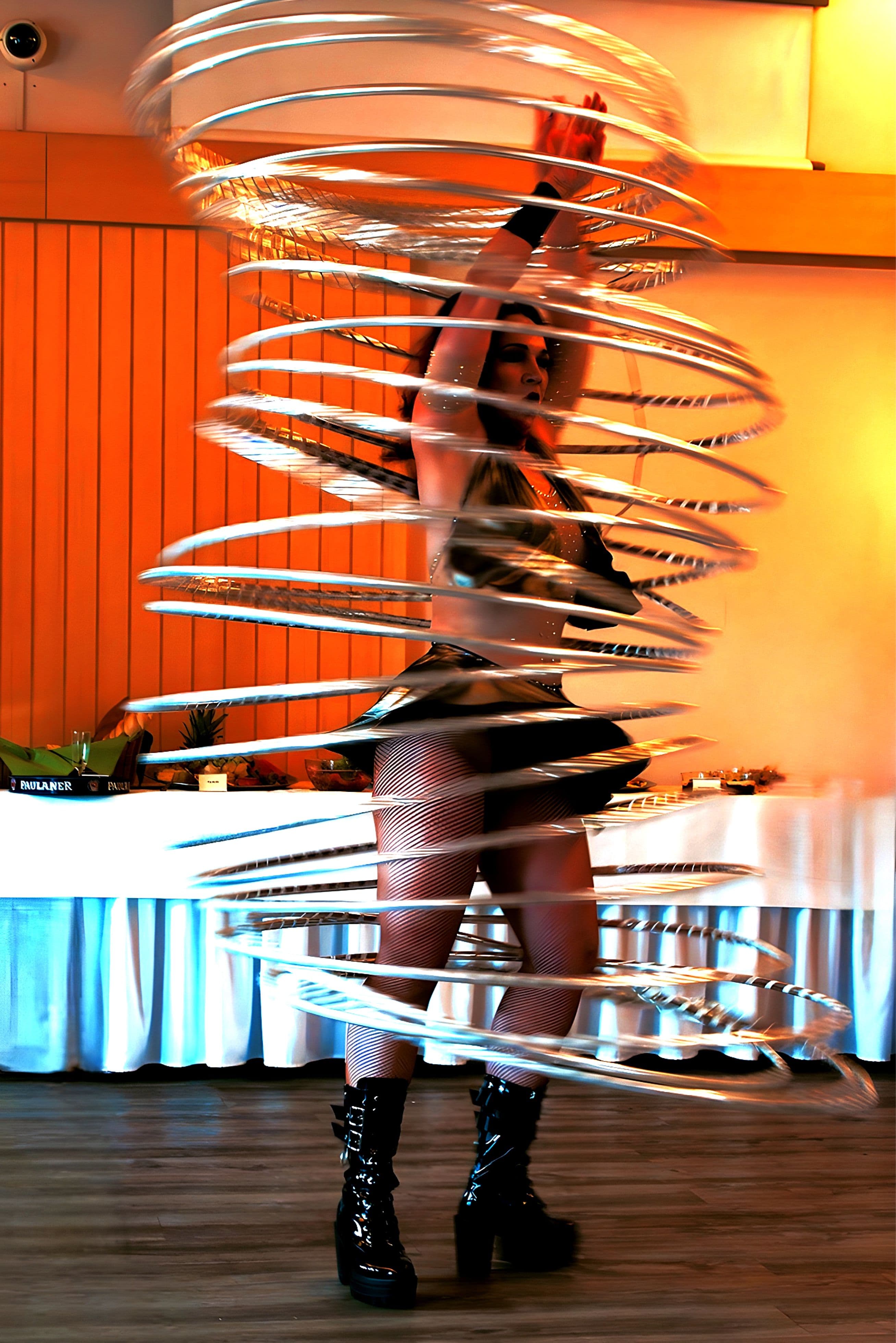 Galeriebild für Disco Hulahoop Show 